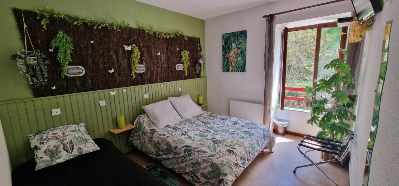 Chambres D'Hotes Les Lits Des Fees Сен-Флорет Экстерьер фото